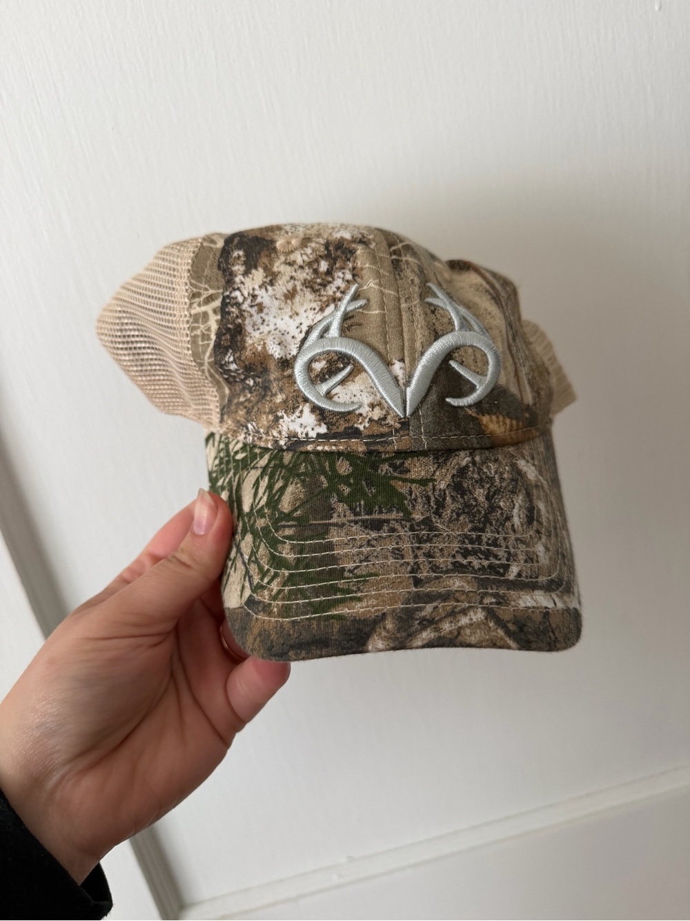 Realtree Camo Mesh Back Hat in Beige, Brown, Green